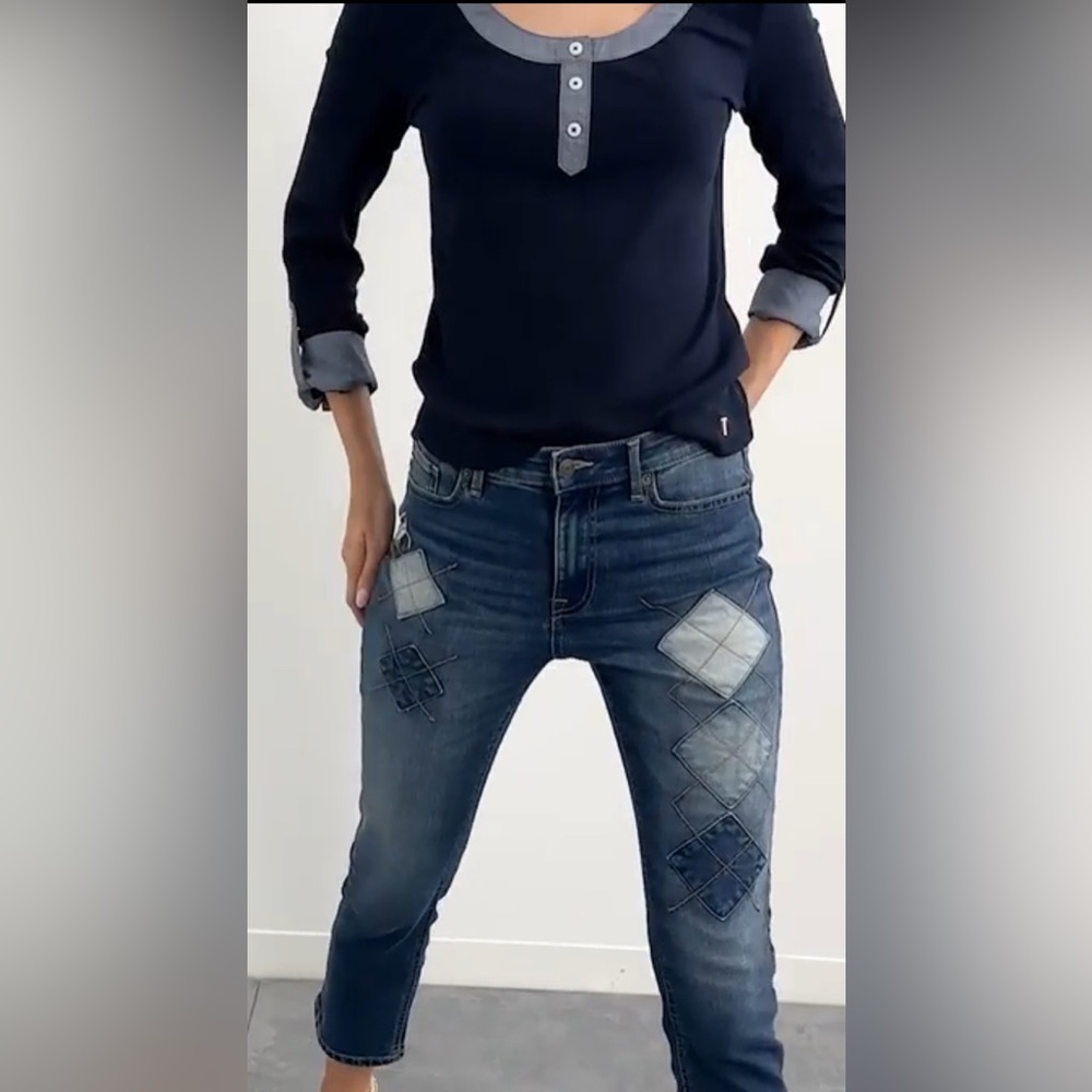 Tommy Hilfiger mixed media, roll-tab top - Picture 4 of 13